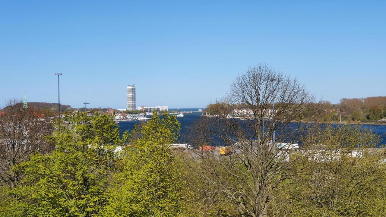 Pematra Ferienwohnungen Ostseestrasse 2 Любек Екстериор снимка